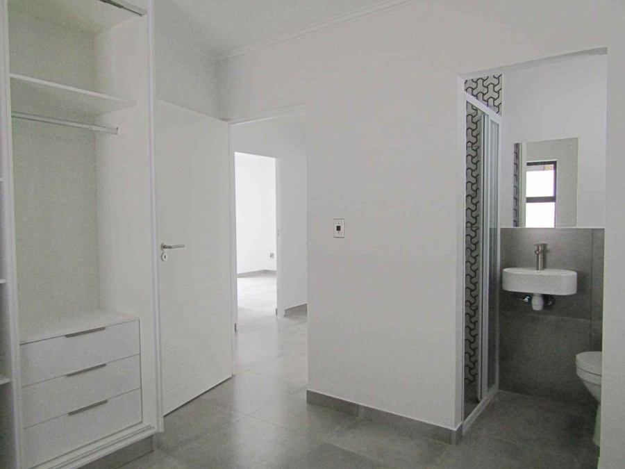 4 Bedroom Property for Sale in Shelley Point Western Cape